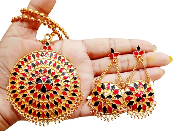 Assamese_Traditional_Gold_Plated_Red_Black_Colour_Japi_Chain_Jewellery_Set_For_Women